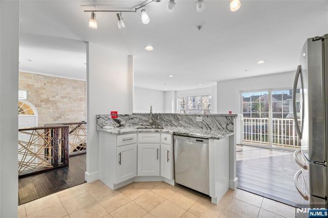 11 Bayside Drive, Bayonne, NJ 07002
