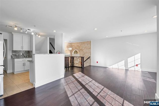 11 Bayside Drive, Bayonne, NJ 07002