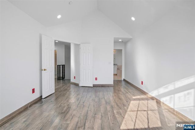 11 Bayside Drive, Bayonne, NJ 07002