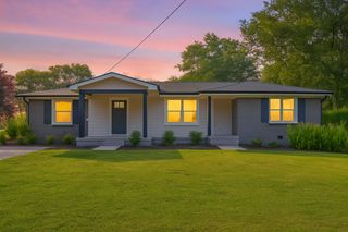 2503 Timwood Dr, Nashville, TN 37214