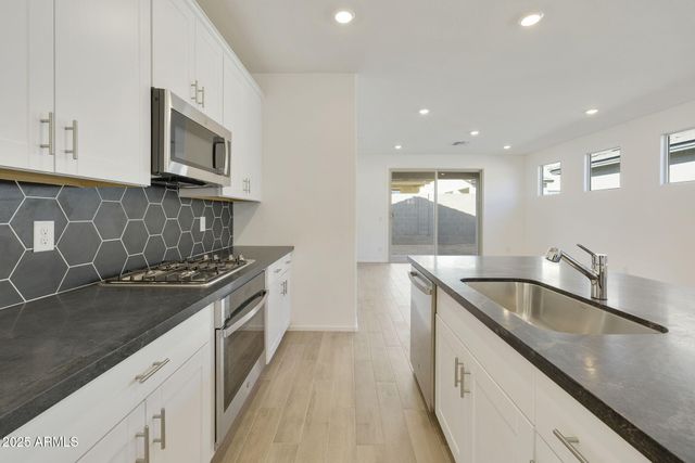 14667 W SURREY Drive, Surprise, AZ 85379