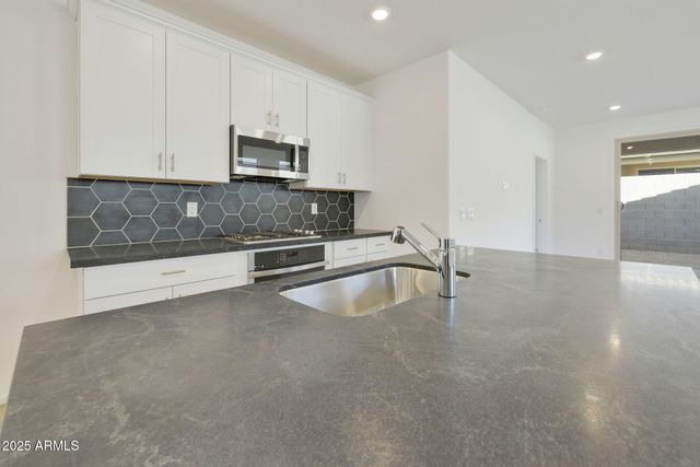 14667 W SURREY Drive, Surprise, AZ 85379