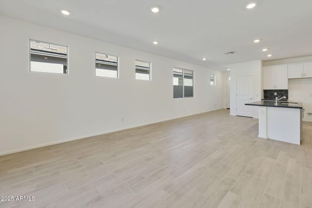 14667 W SURREY Drive, Surprise, AZ 85379