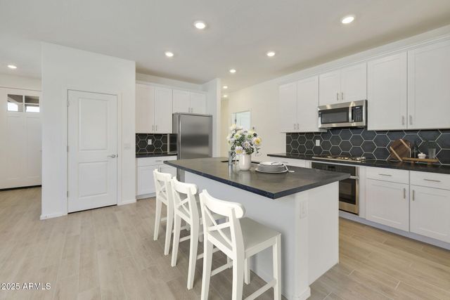 14667 W SURREY Drive, Surprise, AZ 85379