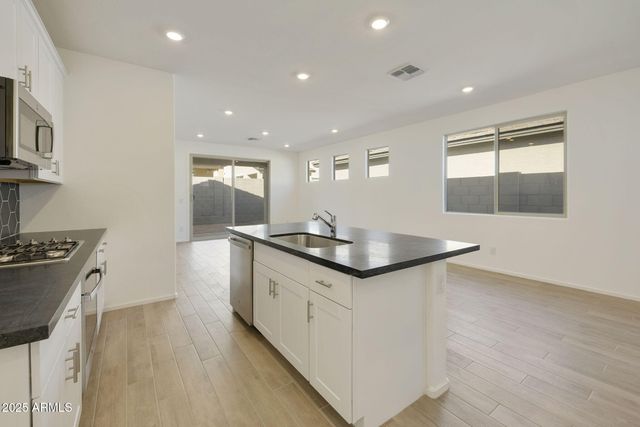 14667 W SURREY Drive, Surprise, AZ 85379