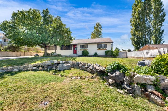 360 E CENTER ST, Centerville, UT 84014