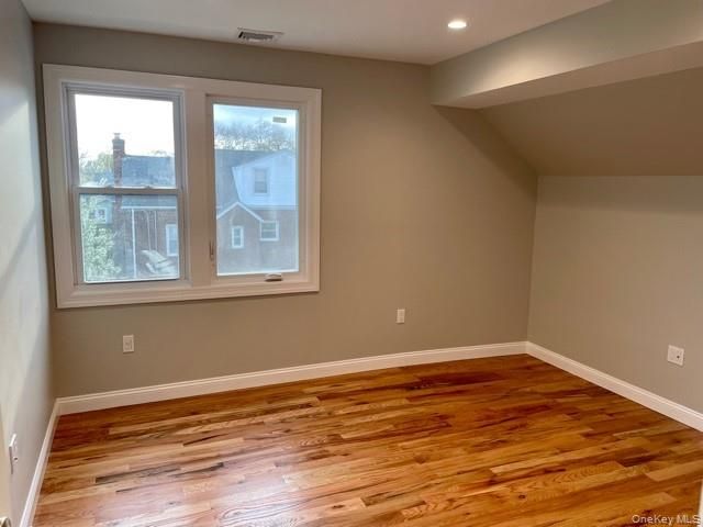 101 Davison Avenue 2, Lynbrook, NY 11563