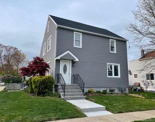 101 Davison Avenue 2, Lynbrook, NY 11563