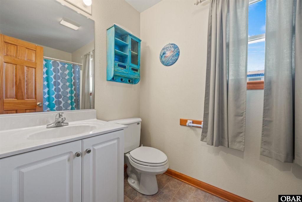 Image 11 of property listing at 40250 Dolphin Lane Lot 82, Avon, NC 27915