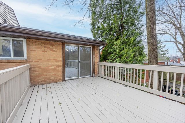 592 Guylyn Dr, Penn Hills, PA 15235