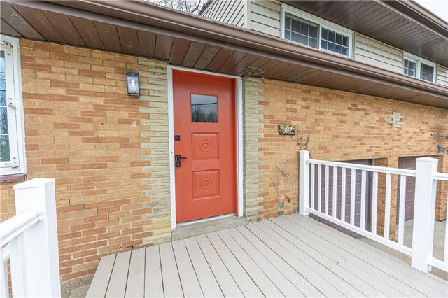 592 Guylyn Dr, Penn Hills, PA 15235