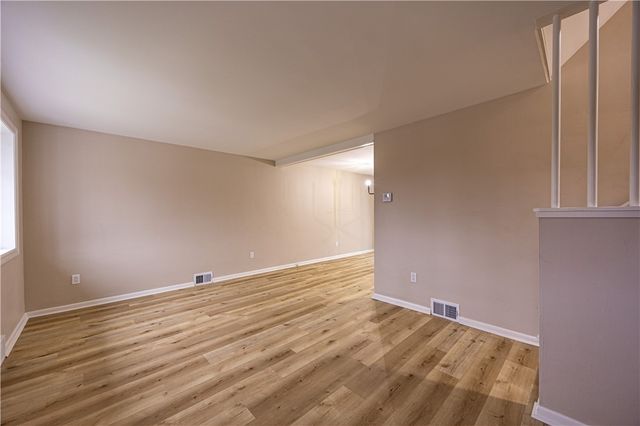 592 Guylyn Dr, Penn Hills, PA 15235