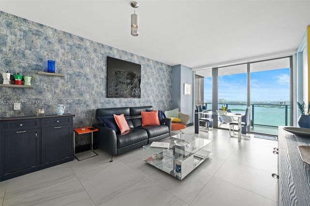 650 NE 32 3302, Miami, FL 33137