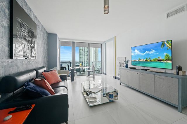 650 NE 32 3302, Miami, FL 33137