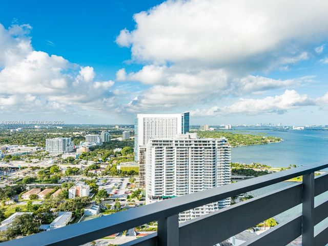 650 NE 32 3302, Miami, FL 33137