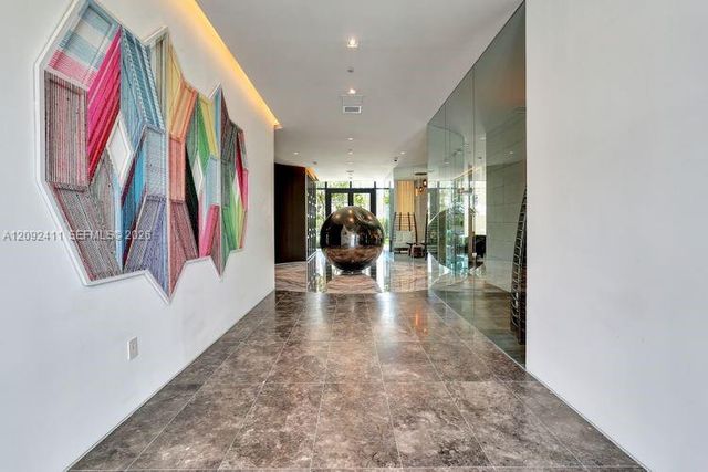 650 NE 32 3302, Miami, FL 33137