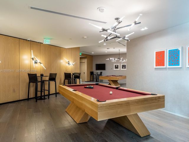 650 NE 32 3302, Miami, FL 33137