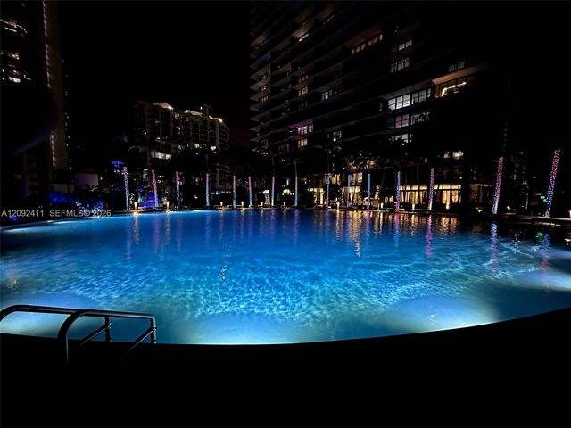 650 NE 32 3302, Miami, FL 33137