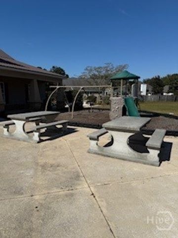 534 Cobblestone Circle, Bloomingdale, GA 31302