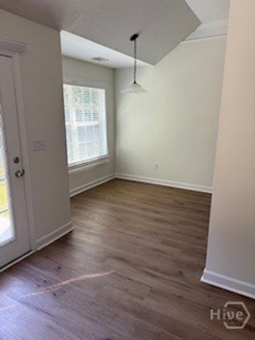 534 Cobblestone Circle, Bloomingdale, GA 31302