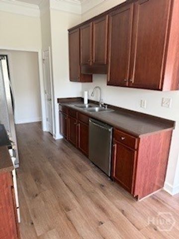 534 Cobblestone Circle, Bloomingdale, GA 31302