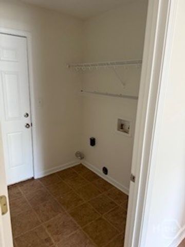 534 Cobblestone Circle, Bloomingdale, GA 31302