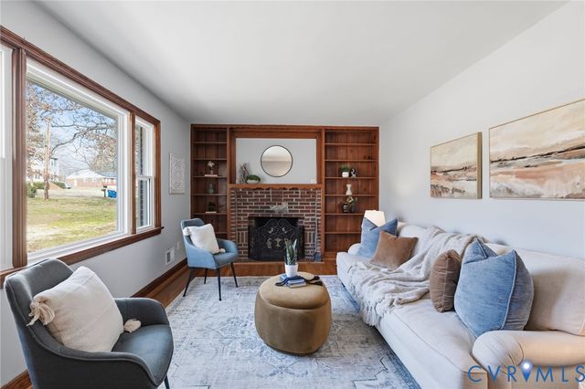 6827 Melville Dr, Chesterfield, VA 23832