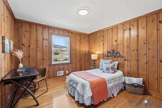 6827 Melville Dr, Chesterfield, VA 23832