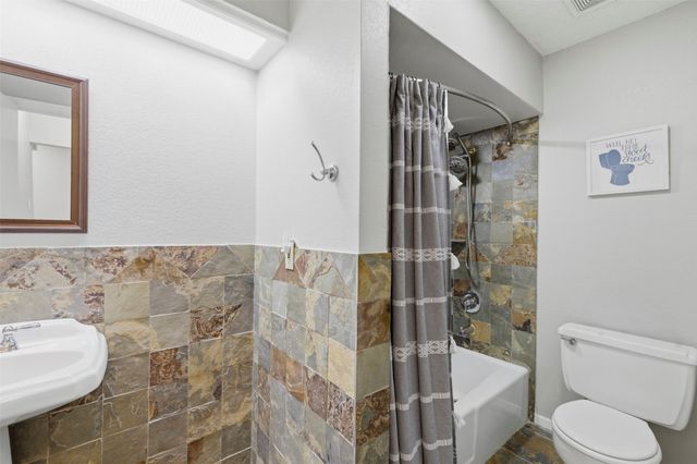 1487 Dogwood Trail, Lewisville, TX 75067