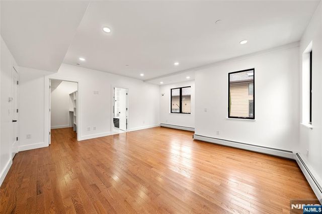 1456 River Road B, Edgewater, NJ 07020