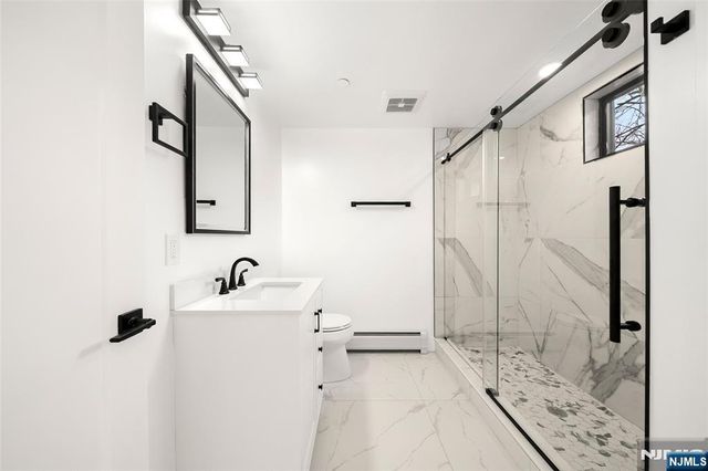 1456 River Road B, Edgewater, NJ 07020