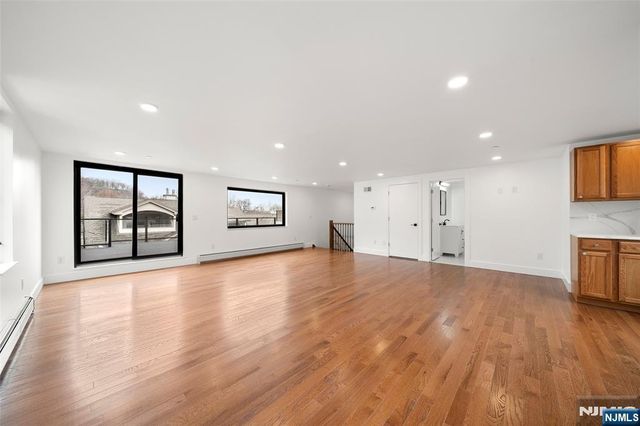 1456 River Road B, Edgewater, NJ 07020