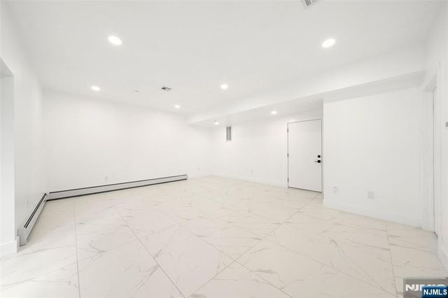 1456 River Road B, Edgewater, NJ 07020