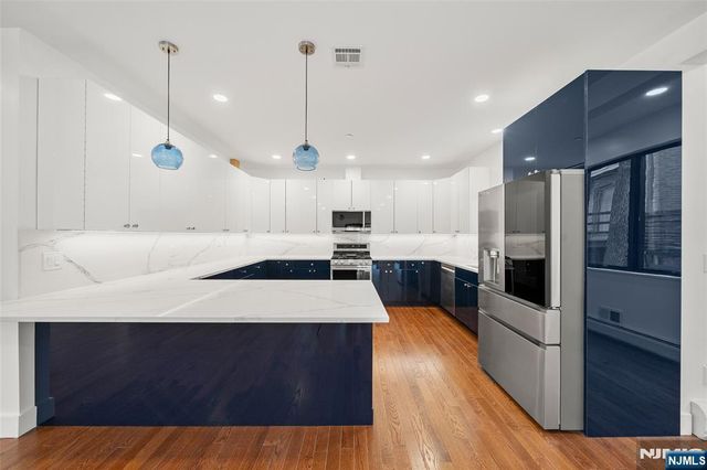 1456 River Road B, Edgewater, NJ 07020