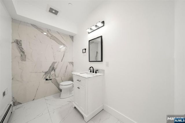 1456 River Road B, Edgewater, NJ 07020