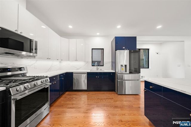 1456 River Road B, Edgewater, NJ 07020