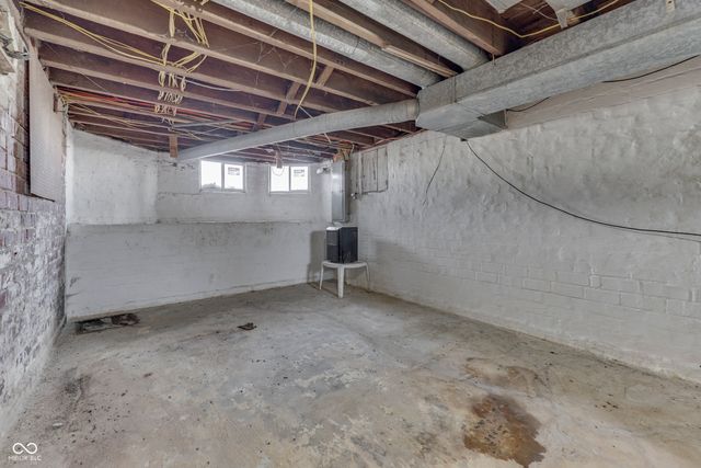 876 N Centerline Road, Franklin, IN 46131