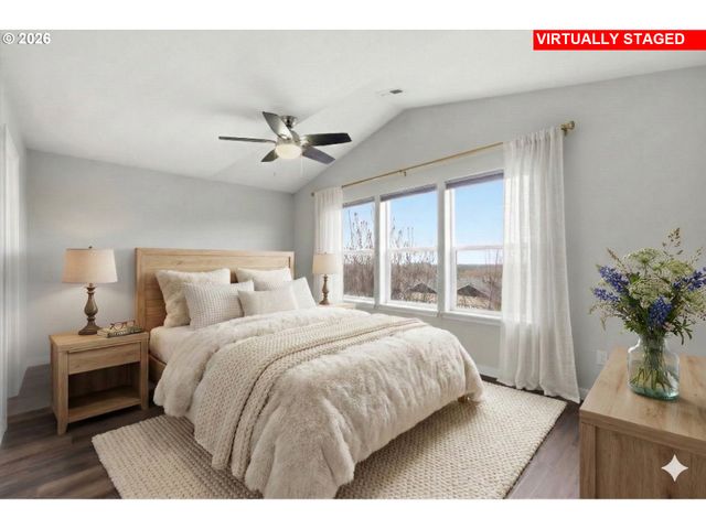 3130 Nw PACIFIC RIM Dr, Camas, WA 98607