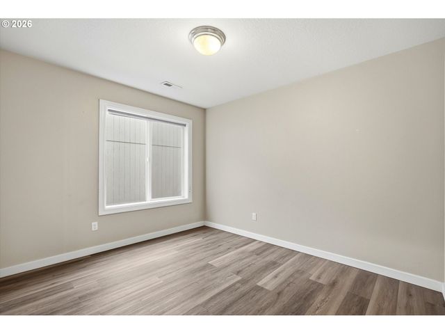 3130 Nw PACIFIC RIM Dr, Camas, WA 98607