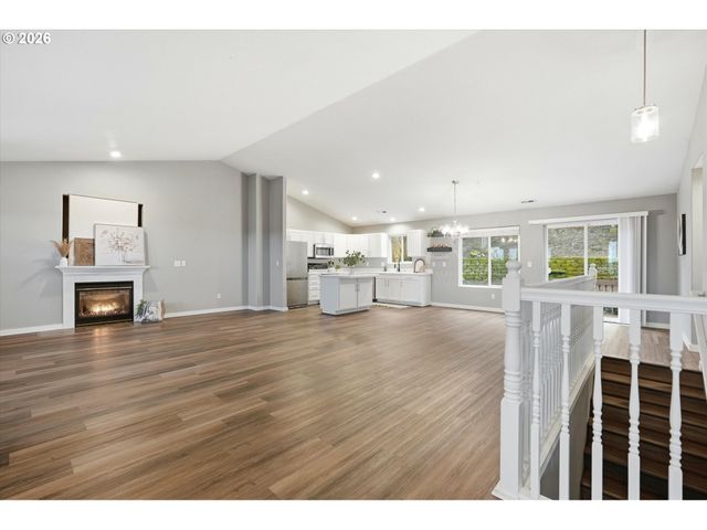 3130 Nw PACIFIC RIM Dr, Camas, WA 98607