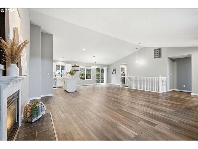 3130 Nw PACIFIC RIM Dr, Camas, WA 98607