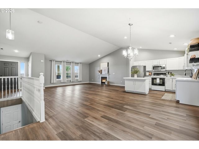 3130 Nw PACIFIC RIM Dr, Camas, WA 98607