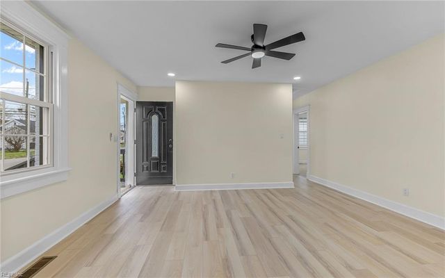 641 33rd ST, Newport News, VA 23607