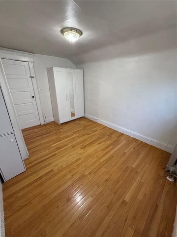 92-40 53 Avenue 3, Elmhurst, NY 11373