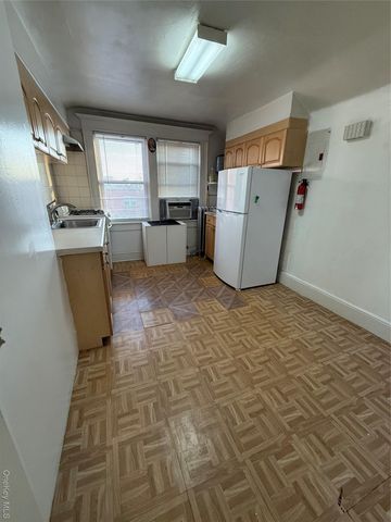 92-40 53 Avenue 3, Elmhurst, NY 11373