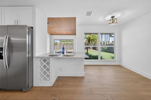 16780 Harbor Court, Weston, FL 33326