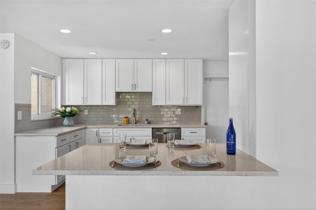 16780 Harbor Court, Weston, FL 33326