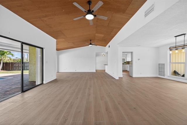 16780 Harbor Court, Weston, FL 33326