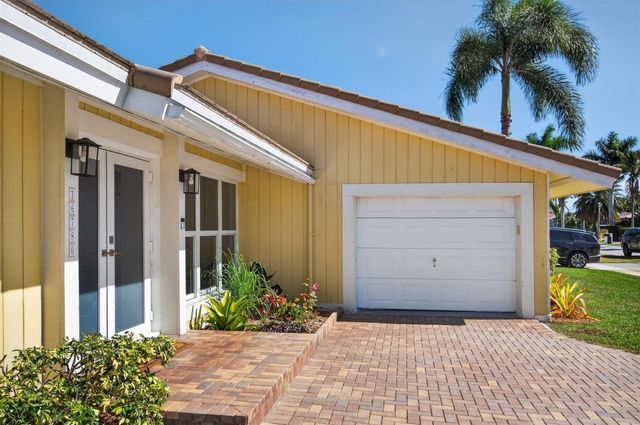 16780 Harbor Court, Weston, FL 33326