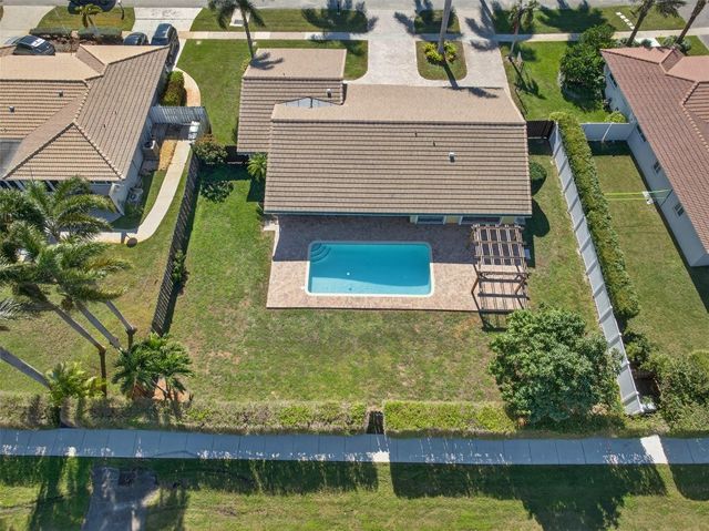 16780 Harbor Court, Weston, FL 33326